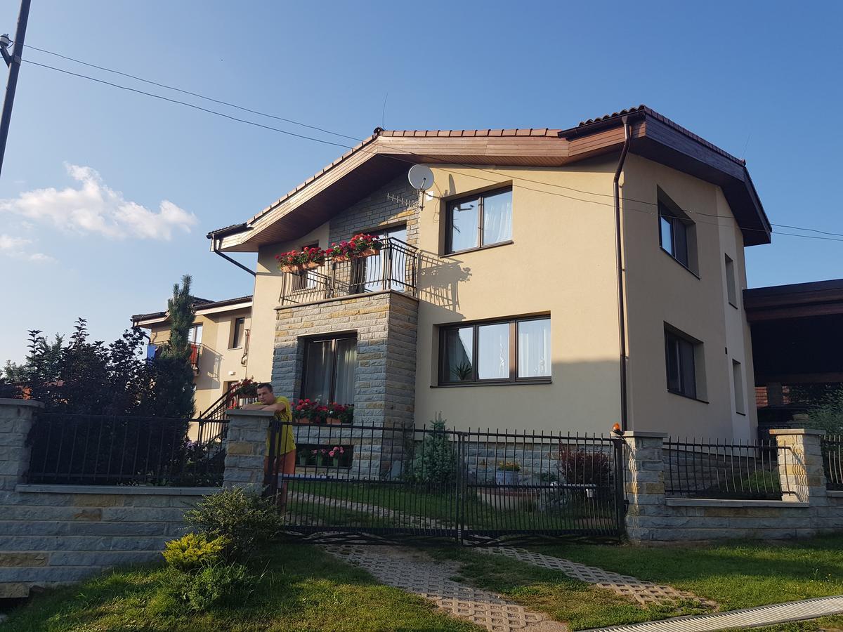 Privat Bartky Apartment Vrbov Exterior photo