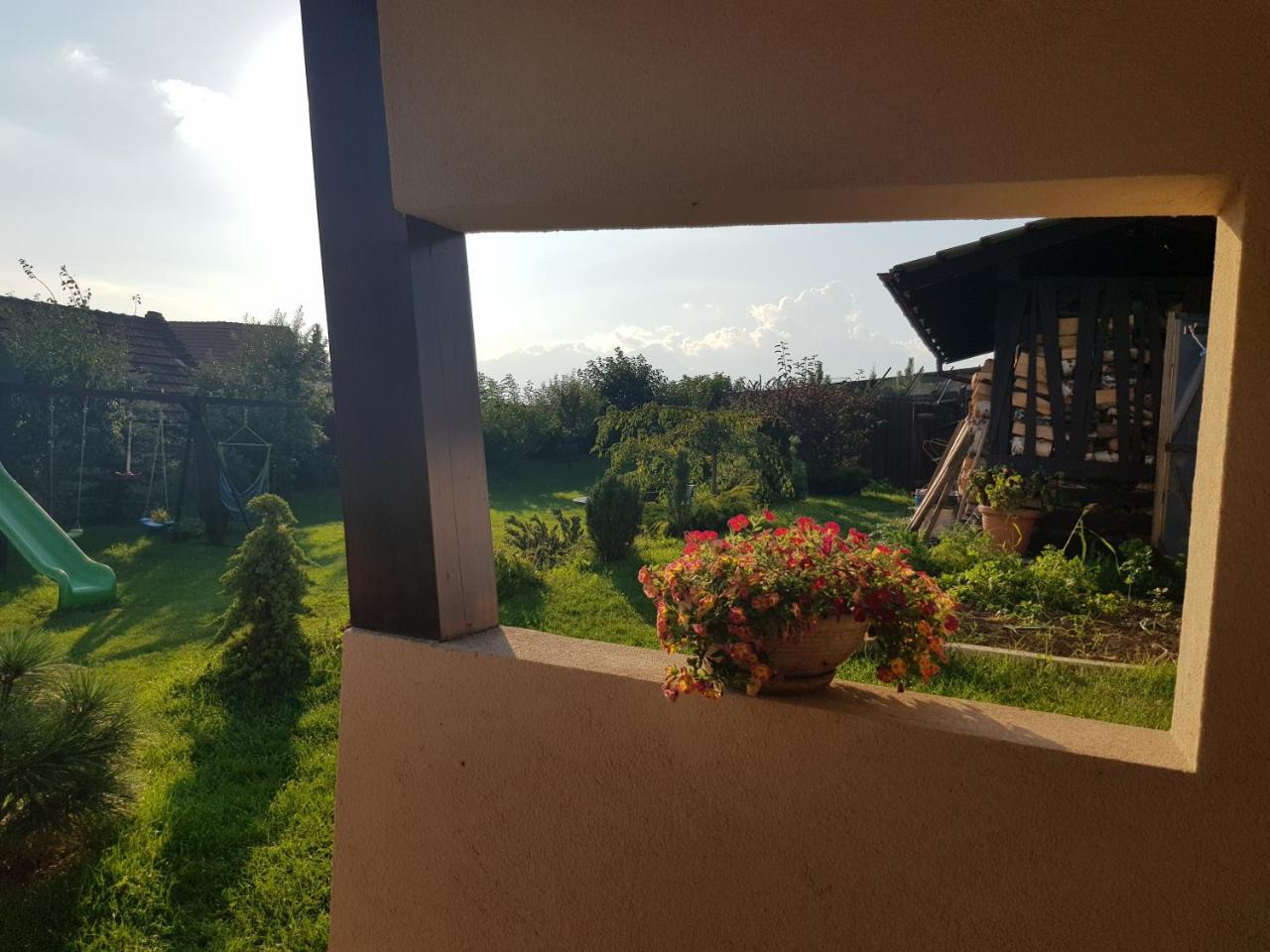 Privat Bartky Apartment Vrbov Exterior photo